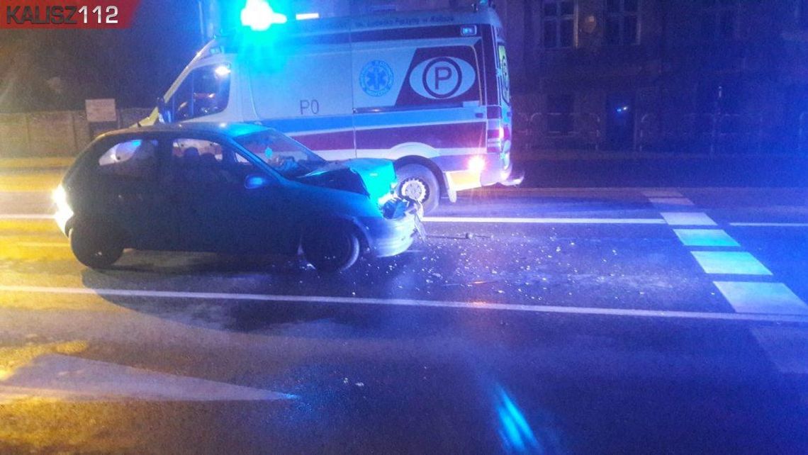 Spowodował kolizję, porzucił auto i uciekł pieszo. Kierowca prawdopodobnie pijany, szuka go policja