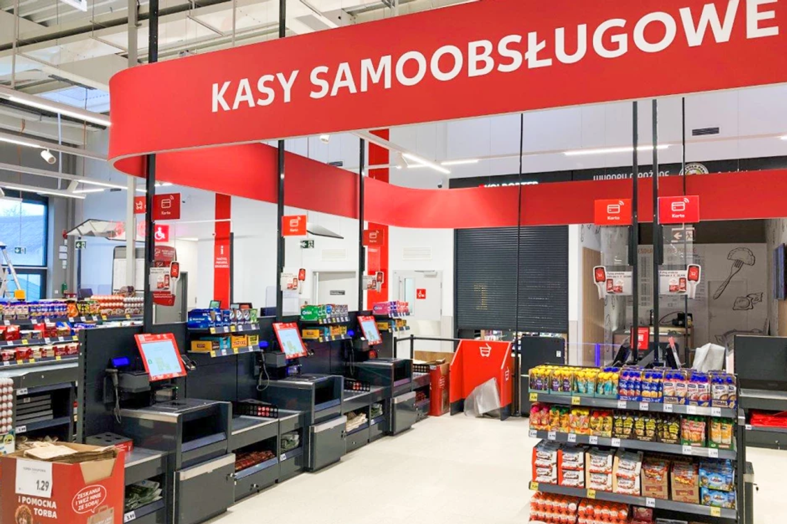 Sprzedawcy odejdą od kas. Protest w markecie przed świętami