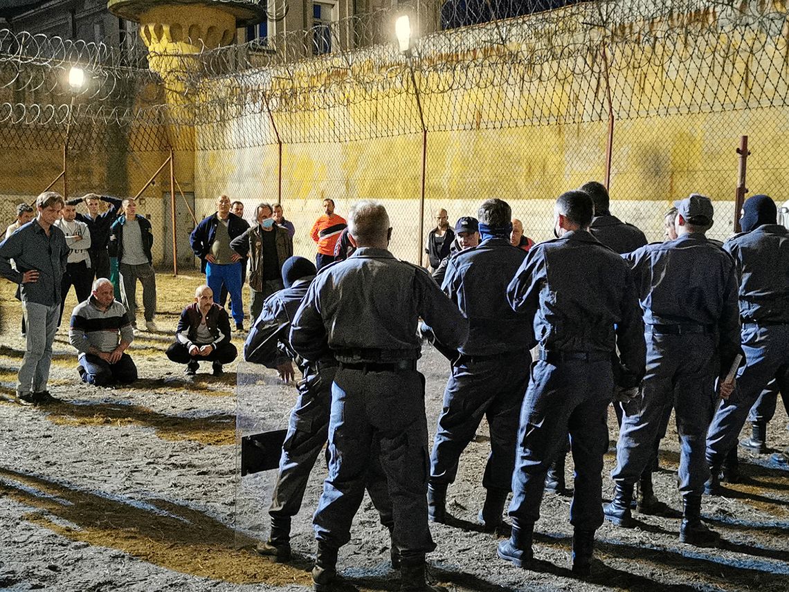 Statyści wciąż poszukiwani. Będą nagrywać w więzieniu!