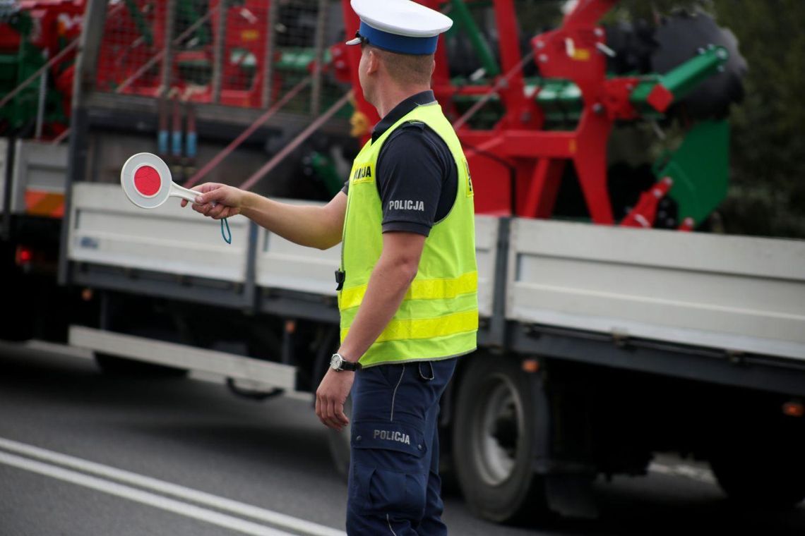 Stracił prawo jazdy za prędkość, po czym wsiadł z kierownicę. Dokument odzyska dopiero za pół roku