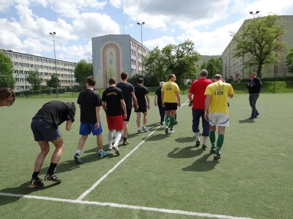 Studenci kontra wykładowcy FOTORELACJA