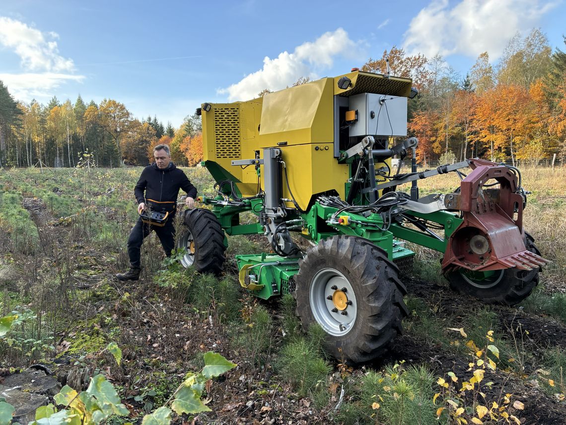 Stworzyli Robofora. „Innowacyjna maszyna wielofunkcyjna” Stworzyli Robofora. „Innowacyjna maszyna wielofunkcyjna”