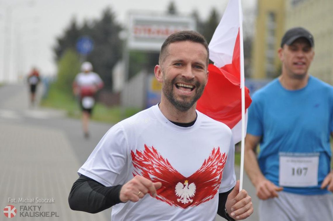 Świętowali na sportowo. Za nami IX Bieg z Flagą ZDJĘCIA