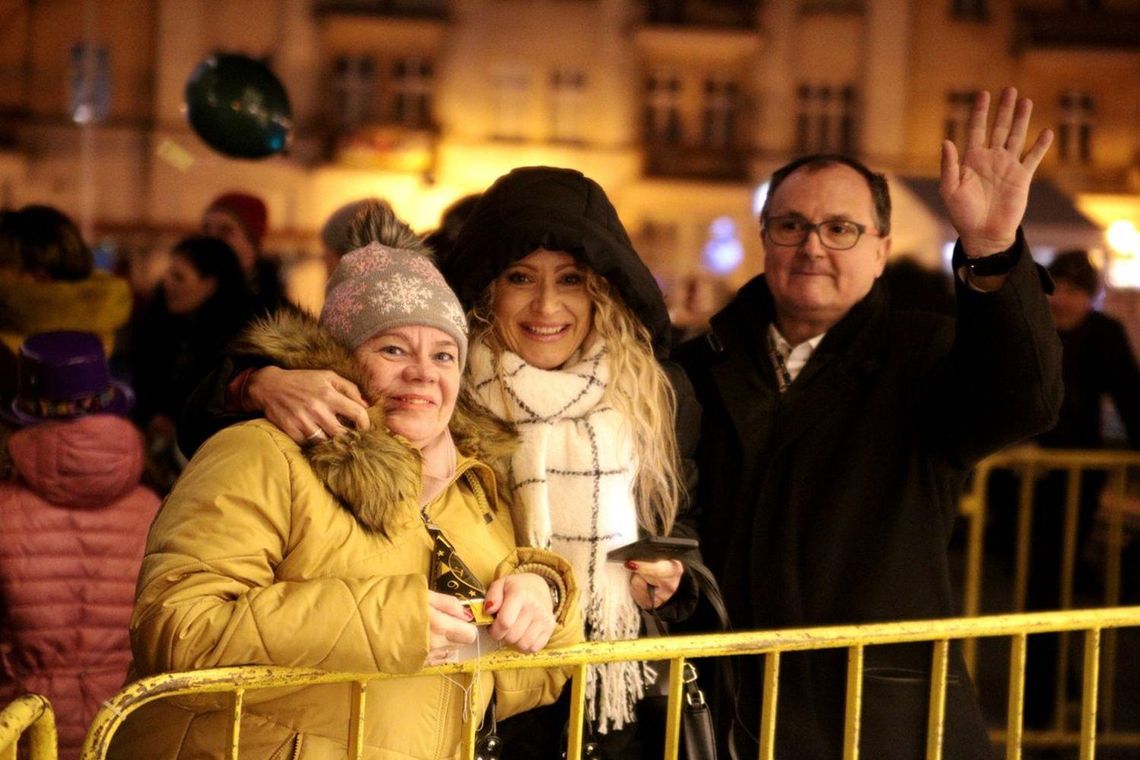 Sylwester na Głównym Rynku. Tak rok temu bawili się kaliszanie! ZDJĘCIA