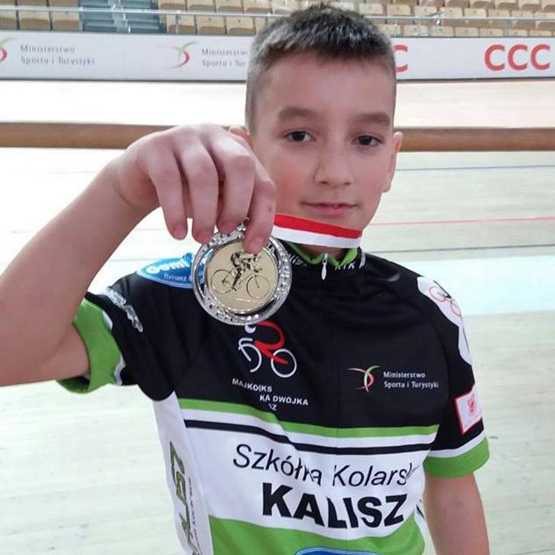 Szkółka z medalami. Sukcesy młodych kolarzy z Kalisza