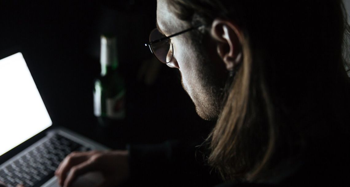 Tak przejmują konta WhatsApp. Cyberatak na Żabkę Tak przejmują konta WhatsApp. Cyberatak na Żabkę