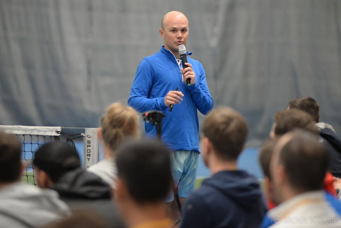 Tenisowe szkolenie. Ponad 200 trenerów na konferencji w Kaliszu (ZDJĘCIA)