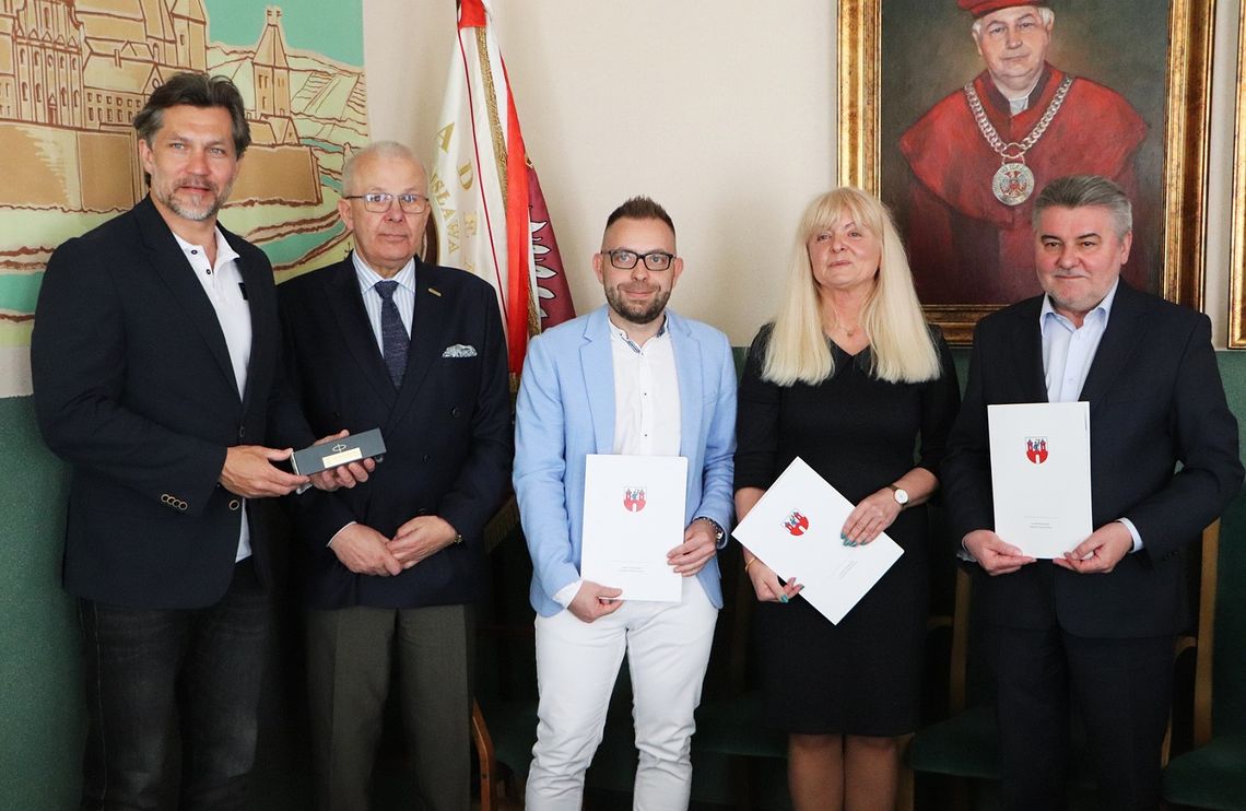 To oni przygotowali blisko pół tysiąca uczniów do matury