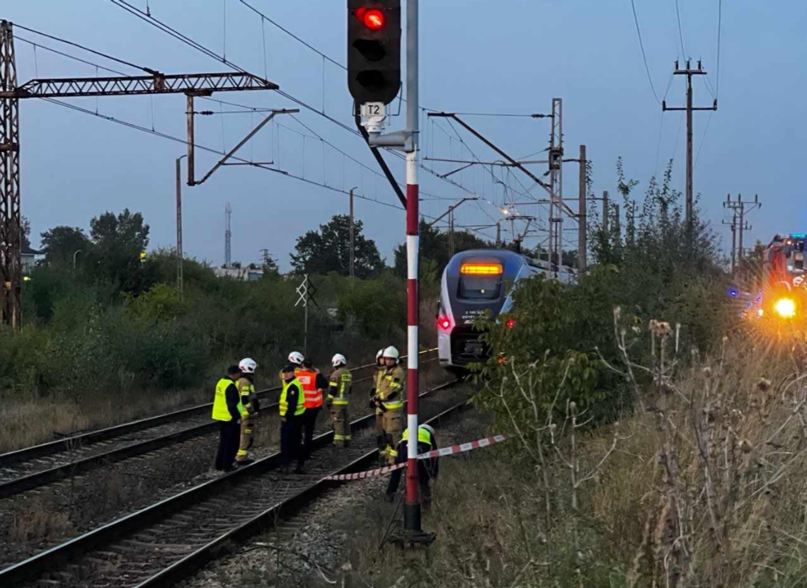 Tragedia na torach w Kaliszu. Pociąg śmiertelnie potrącił człowieka