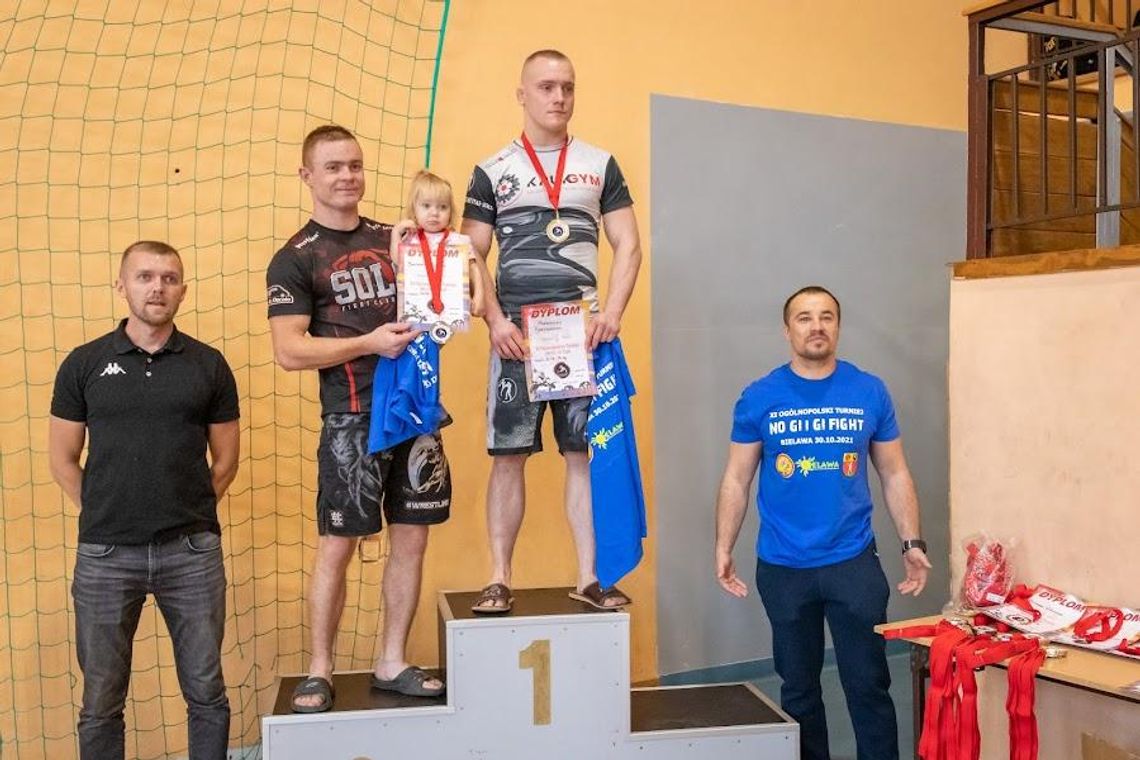 Triumf w Bielawie. Udany start zawodnika Kruk Gym