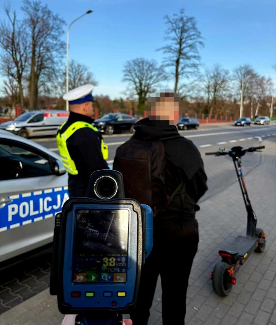 Trochę za szybko jak na hulajnogę. Policjanci złapali go na radar!