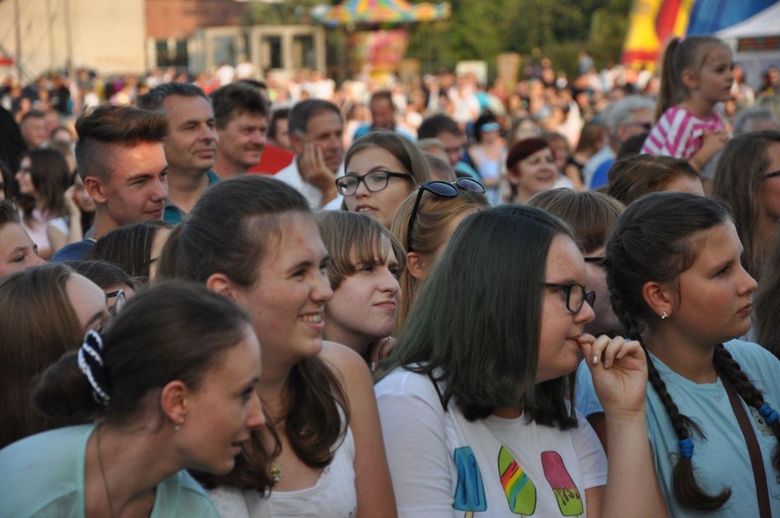 Trwa Letnia Scena Eski na Polach Marsowych ZDJĘCIA