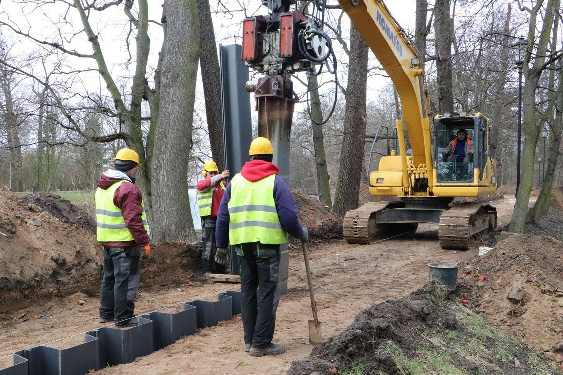 Trwa przebudowa wałów przeciwpowodziowych ZDJĘCIA