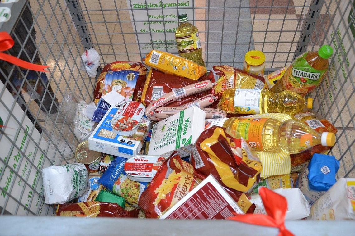 Trwa wielkanocna zbiórka żywności