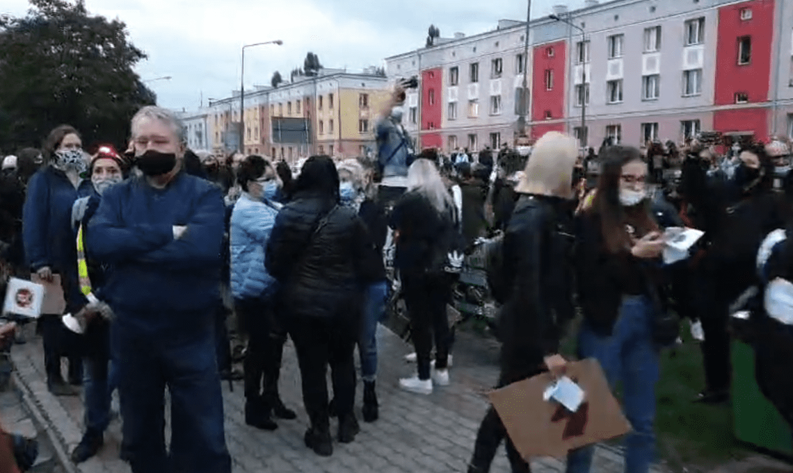 Trwają protesty po decyzji Trybunału Konstytucyjnego ws. aborcji WIDEO