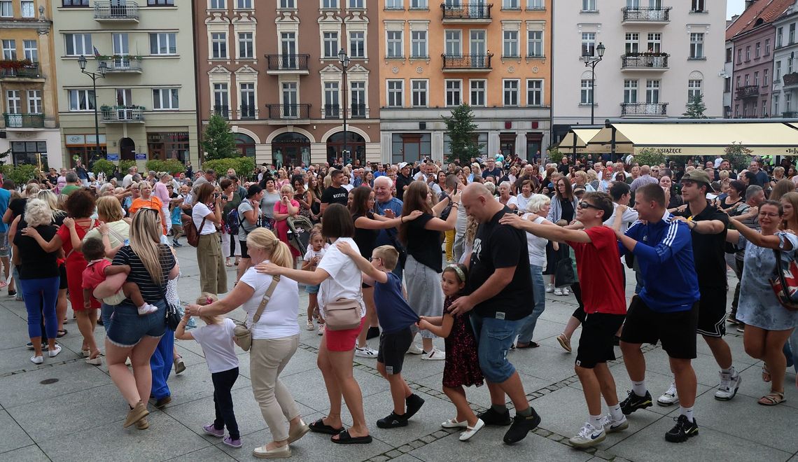 Trzeciomajówka w Kaliszu. Koncert i potańcówka na Głównym Rynku