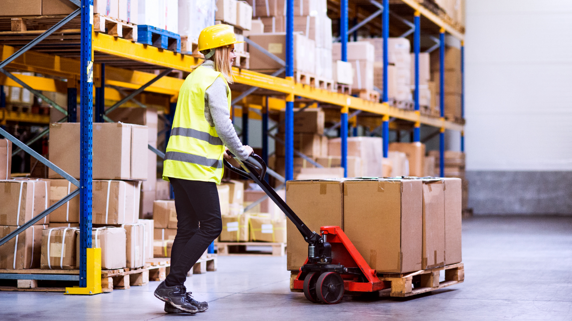 Tyle średnio zarabia się w Polsce. Prawda o płacach jest mniej kolorowa Tyle średnio zarabia się w Polsce. Prawda o płacach jest mniej kolorowa