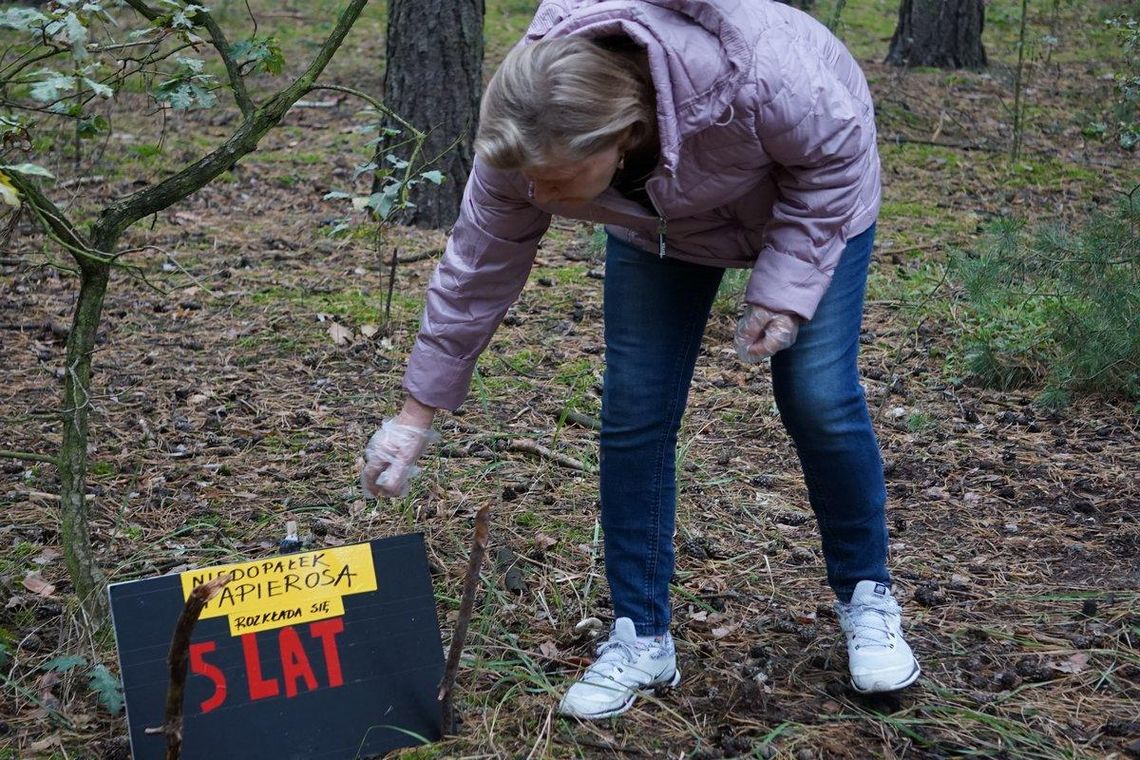 Tym seniorzy zawstydzają młodzież! Z korzyścią dla zdrowia i lasu ZDJĘCIA