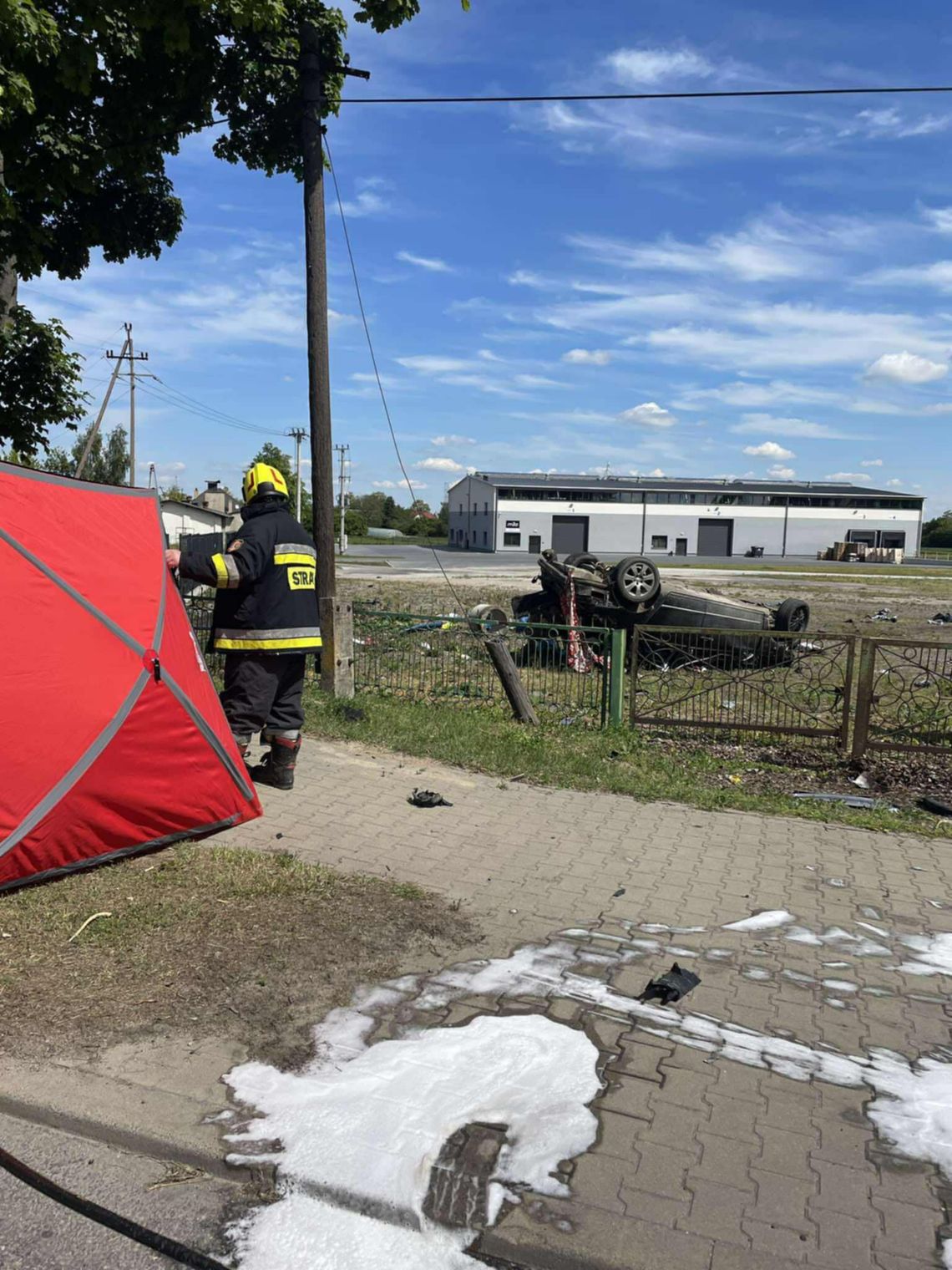 Uciekał przed policją. Dachował i zginął na miejscu