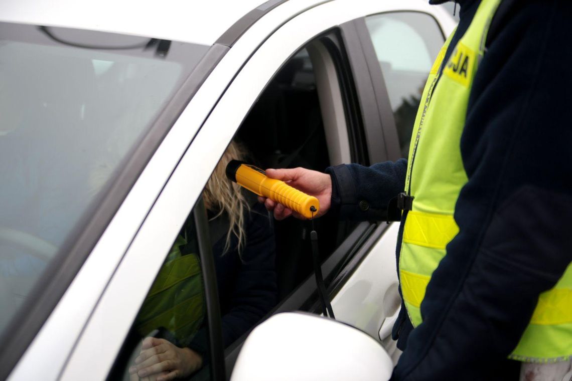 Uciekała przed policją, bo była pijana