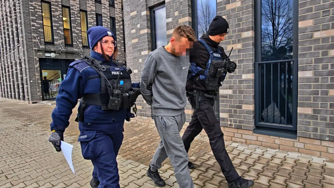 Uciekli i zostawili ją na pewną śmierć. TRZY ciężkie zarzuty po sylwestrowej tragedii