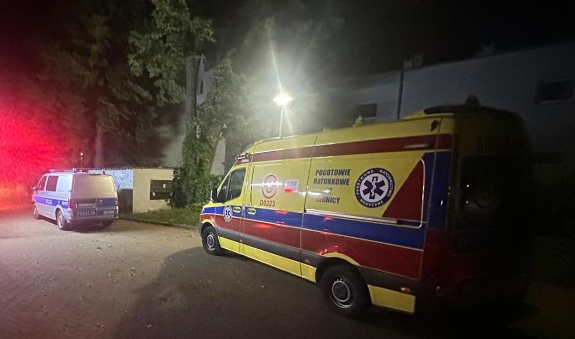 Ulicą szła z rannym dzieckiem. Była noc, ona kompletnie pijana Ulicą szła z rannym dzieckiem. Była noc, ona kompletnie pijana