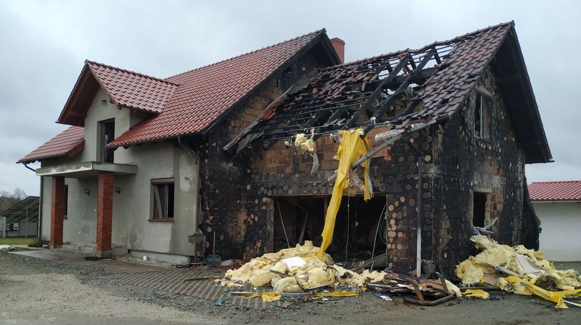 W kilka minut stracili dach nad głową. ZBIÓRKA PO POŻARZE