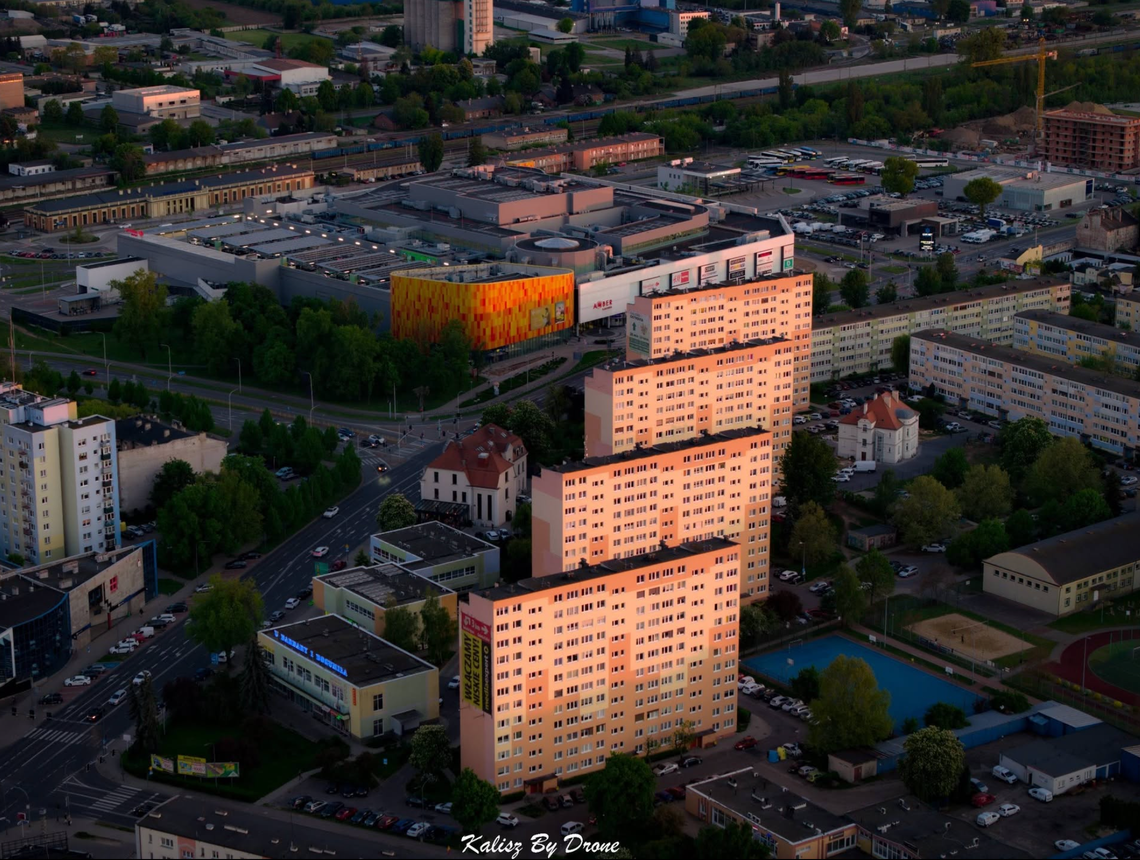 W tych firmach brakuje rąk do pracy! 𝐍𝐎𝐖𝐀 𝐆𝐈𝐄Ł𝐃𝐀 𝐏𝐑𝐀𝐂𝐘 | 𝐊𝐀𝐋𝐈𝐒𝐙, 𝐎𝐊𝐎𝐋𝐈𝐂𝐄