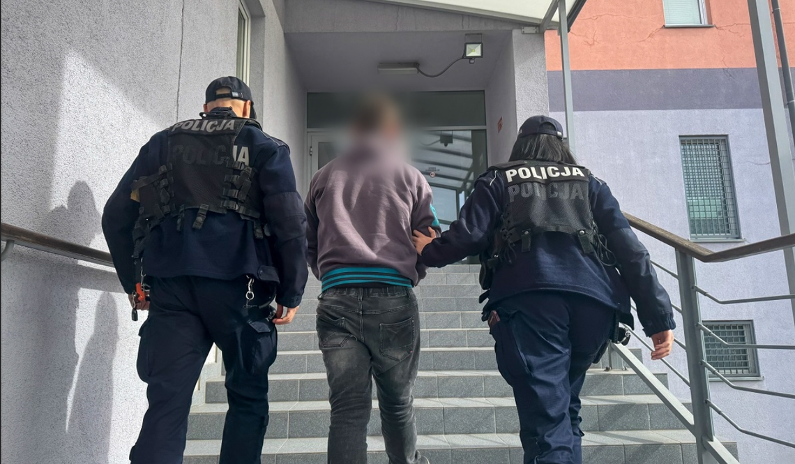 Wciągał dzieci do mieszkania i krzywdził. Siedmiu chłopców przeżyło piekło Wciągał dzieci do mieszkania i krzywdził. Siedmiu chłopców przeżyło piekło