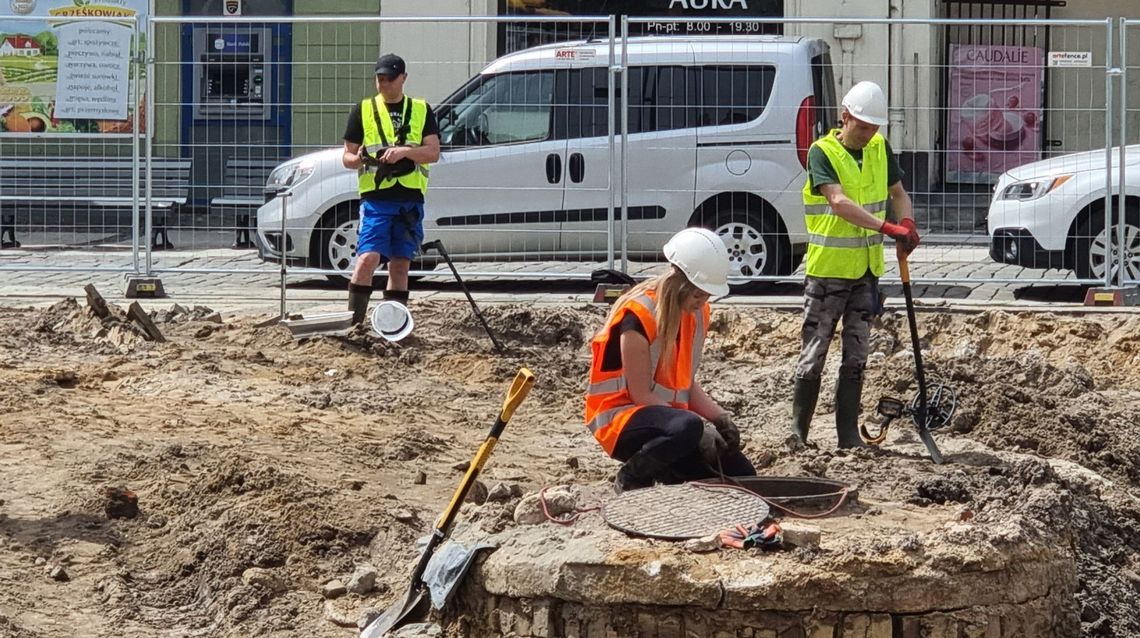 Widzieliśmy znaleziska z rynku. Wiemy, kiedy wrócą ciężkie roboty