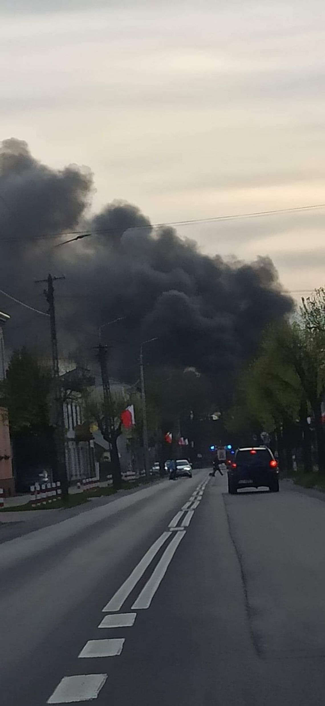 Wielki pożar kamienicy. W akcji m.in. kaliscy strażacy ZDJĘCIA