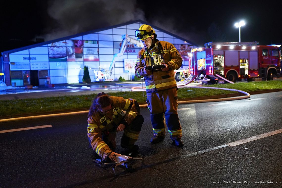 Wielki pożar w stolicy Wielkopolski. Akcja trwała całą noc