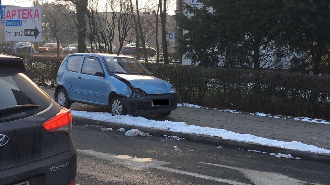 Wjechała na czerwonym ZDJĘCIA