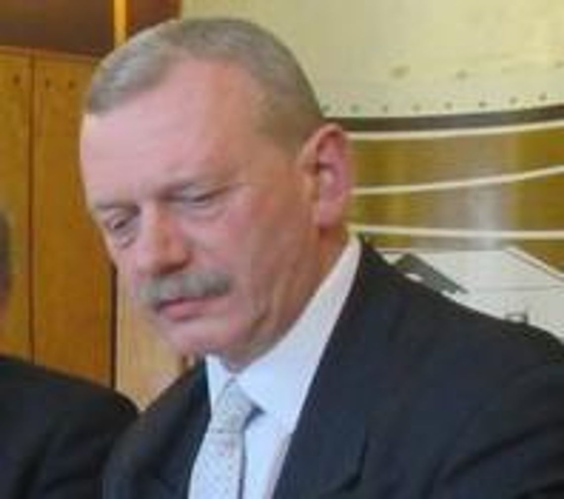 Wójt Żelazkowa udzielał ślubu „pod wpływem”? Jeden z gości wezwał policję