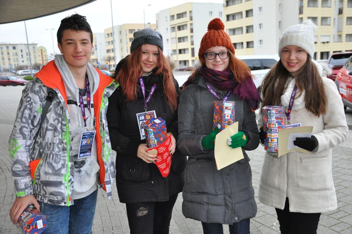 Wolontariusze już na ulicach. Ruszył 26. Finał WOŚP w Kaliszu ZDJĘCIA