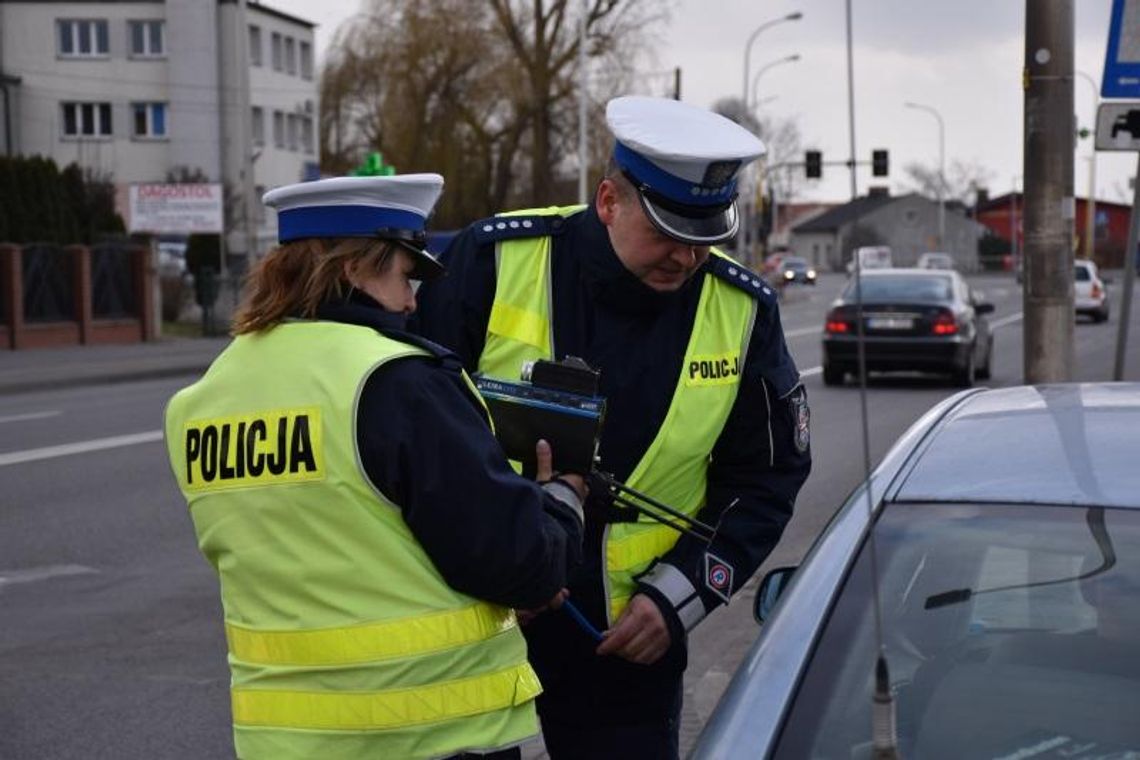 Wsiedli za kierownicę pomimo zatrzymanych uprawnień. Odzyskają je dopiero za 6 miesięcy