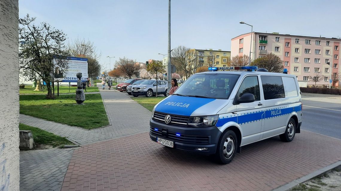 „Wszyscy będziecie gryźć piach!”. Ewakuacja biura posłanki Pawliczak