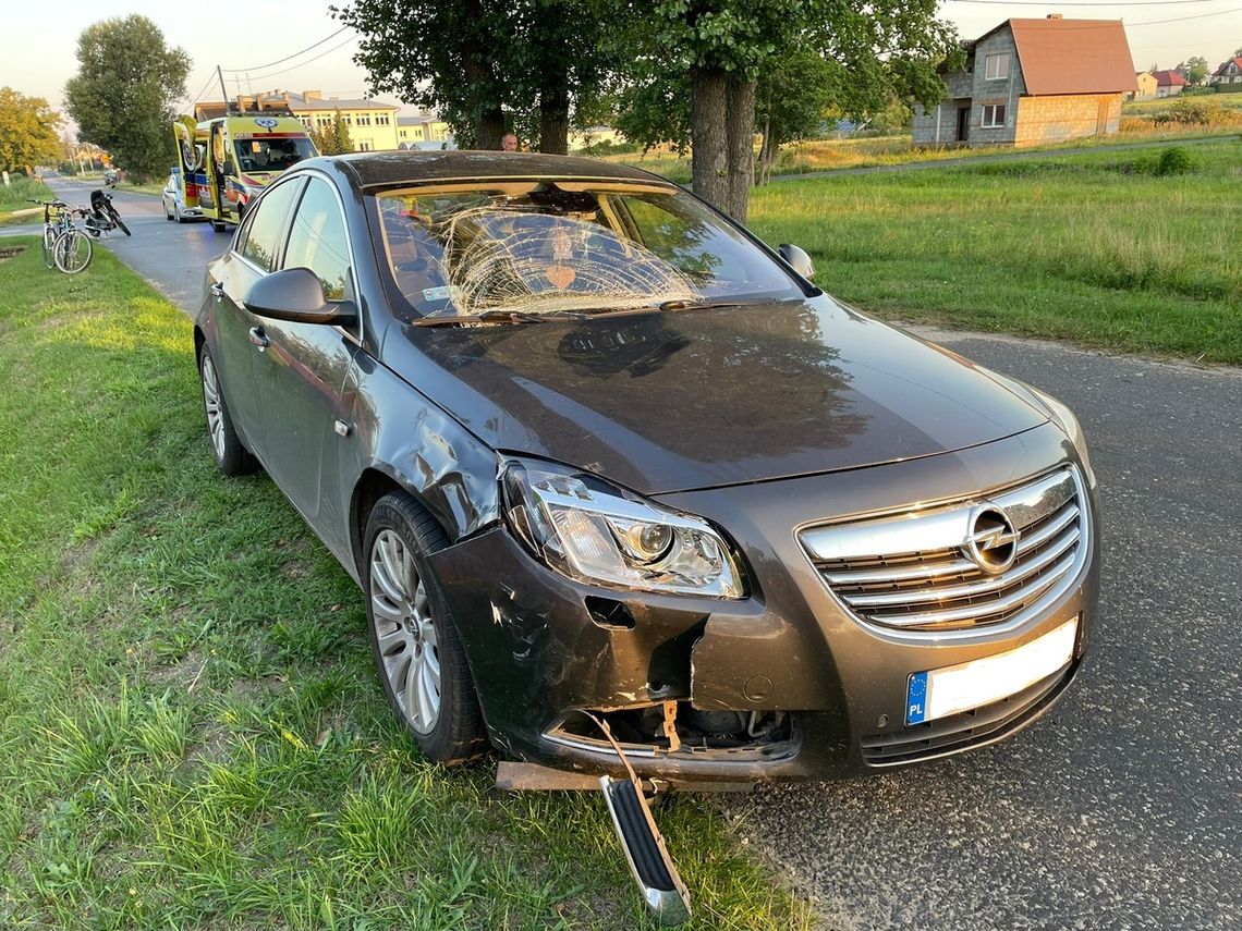 Wypadek dwóch młodych kierowców. Motorowerem wymusił pierwszeństwo