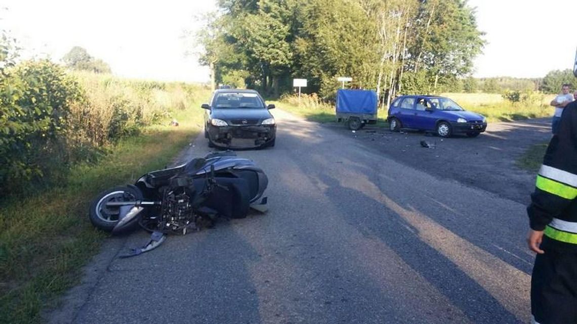 Wypadek motocyklisty. Kierowca z poważnym urazem nogi ZDJĘCIA