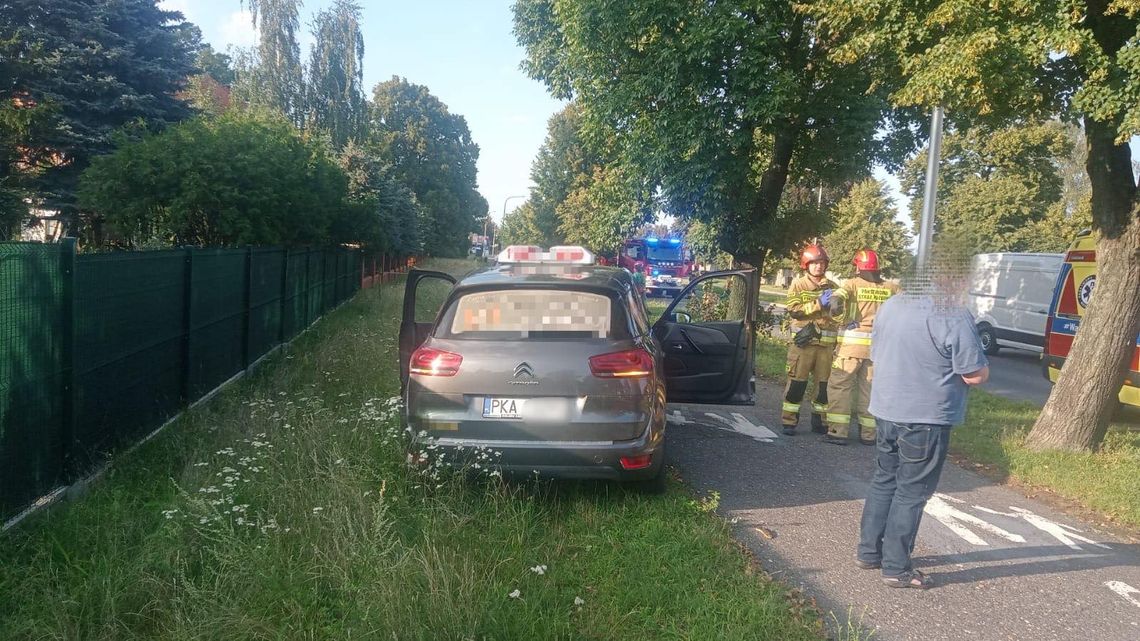 Wypadek na alei Wojska Polskiego. Dwie osoby w szpitalu