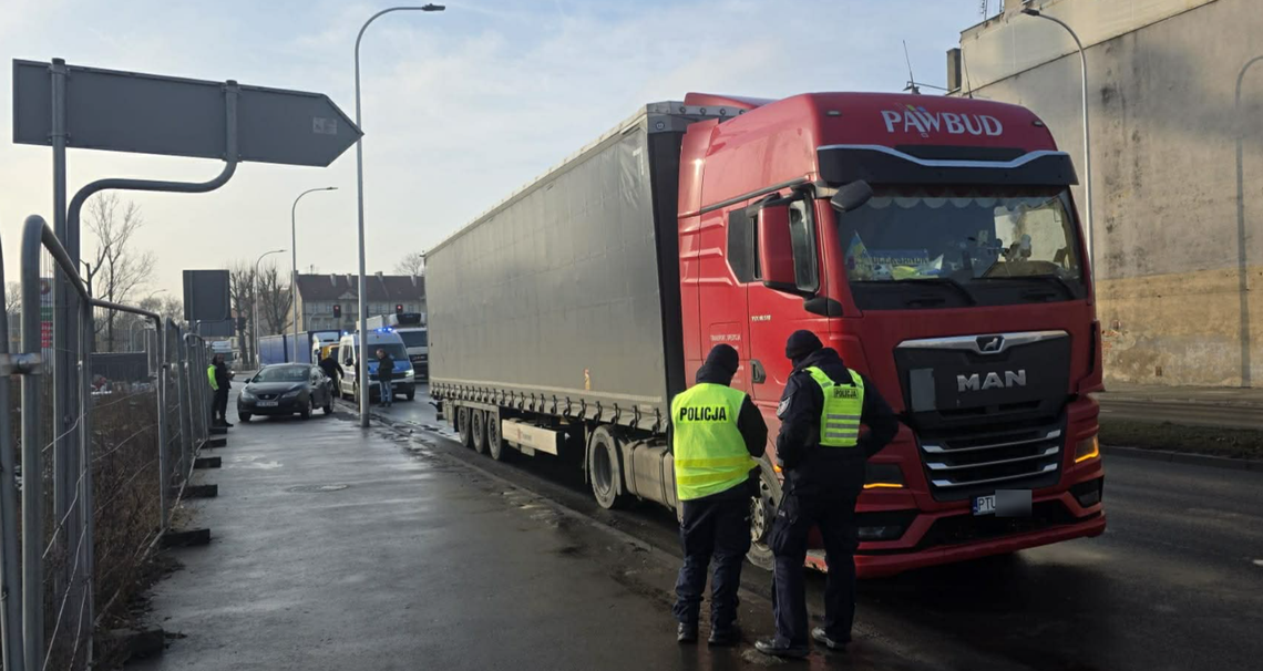 Wypadkowy piątek. Młoda kobieta w szpitalu