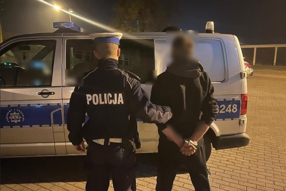 Wyrodny wnuczek zaatakował swoją babcię. Starsza kobieta straciła przytomność