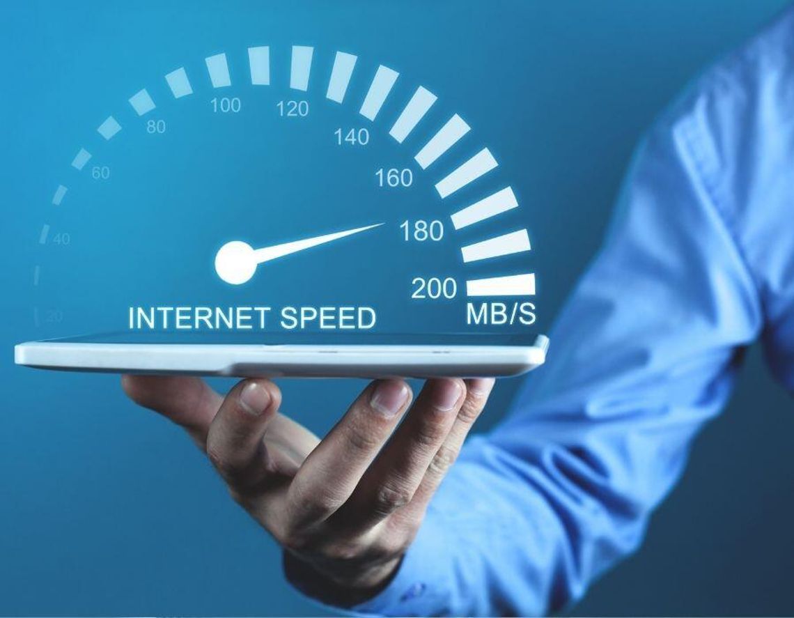 Wyścig o szybki internet. Kluczowy termin 31 sierpnia Wyścig o szybki internet. Kluczowy termin 31 sierpnia