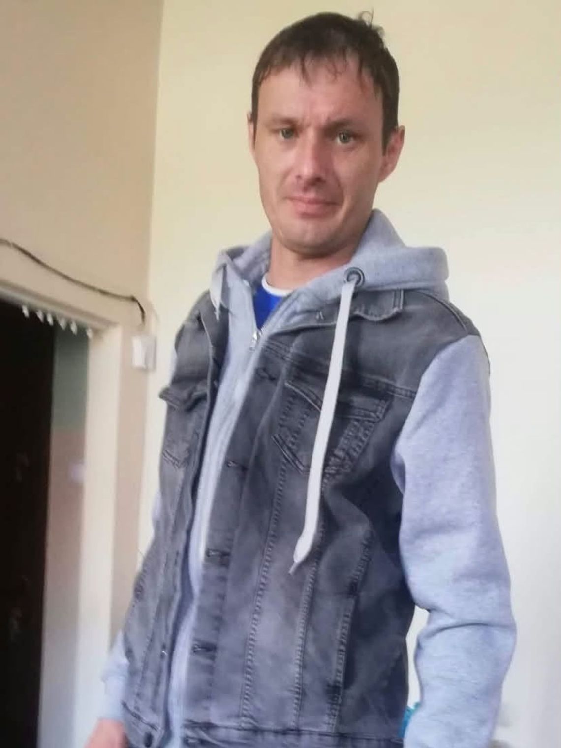 Wyszedł z domu w środku nocy i ślad po nim zaginął. Trwają poszukiwania Patryka