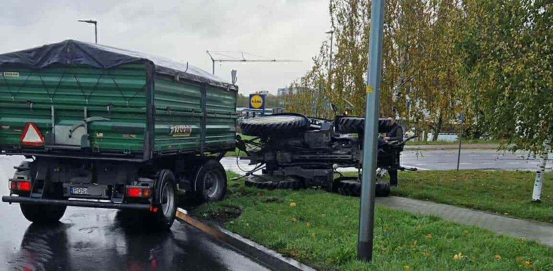 Wywrotka na Podmiejskiej. Policjanci byli wyrozumiali Wywrotka na Podmiejskiej. Policjanci byli wyrozumiali