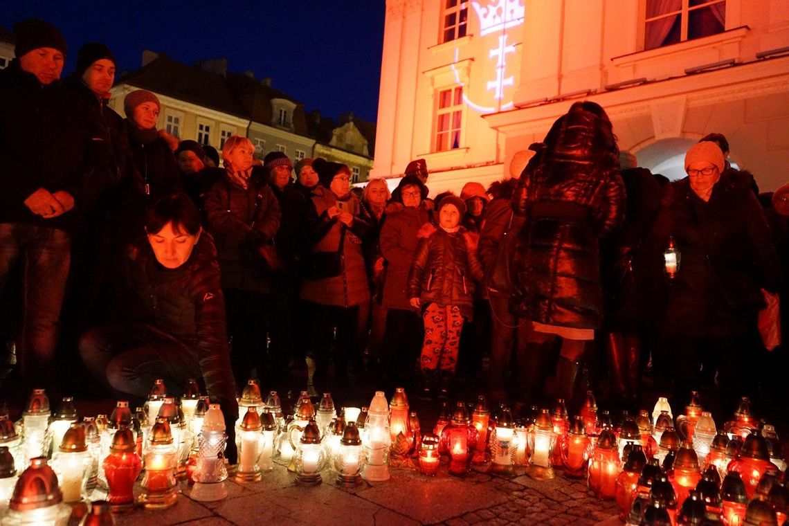 Z potrzeby serca. Kaliszanie solidarni z Gdańskiem WIDEO i ZDJĘCIA