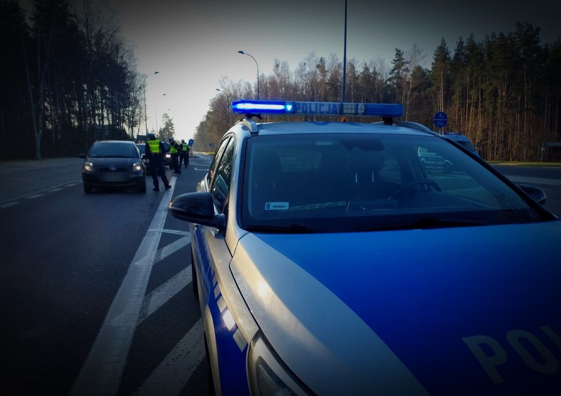 Zabrakło refleksu? 71-latek wjechał w poprzedzający pojazd