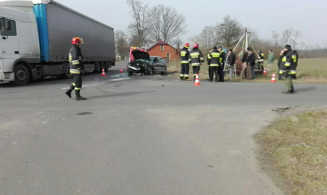 Zderzenie audi z cysterną