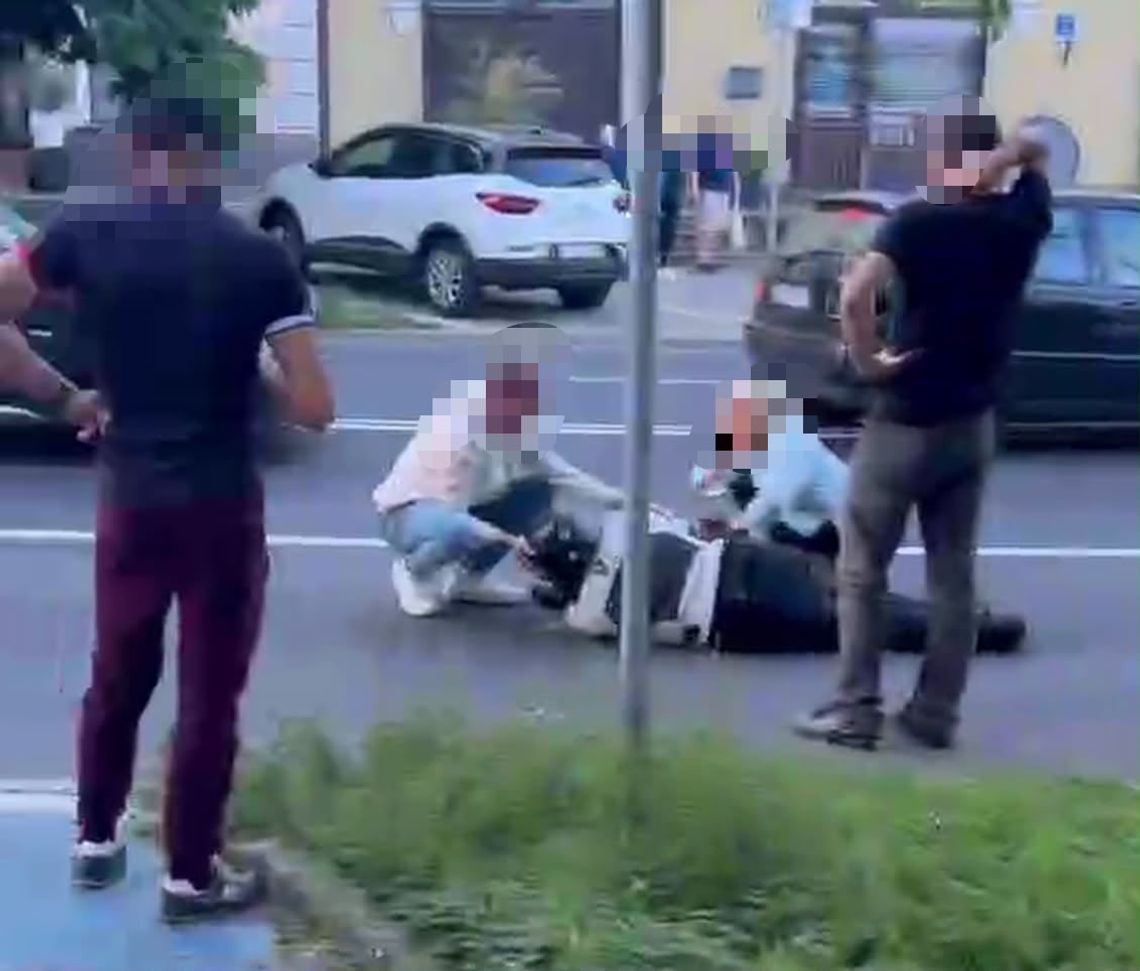Zderzenie auta z motocyklistą. Poważny wypadek na Górnośląskiej