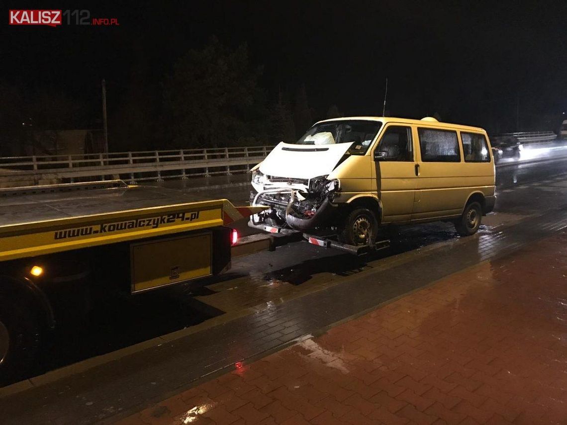 Zderzenie czterech pojazdów na ul. Łódzkiej w Kaliszu ZDJĘCIA